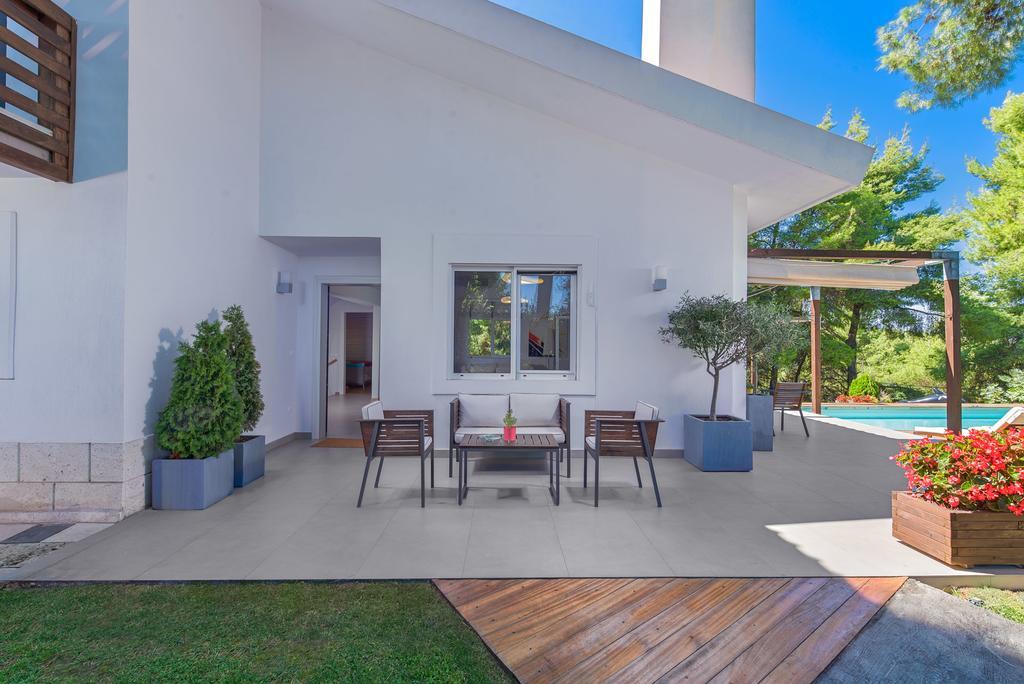 The White Villa At Sani Sani  Buitenkant foto