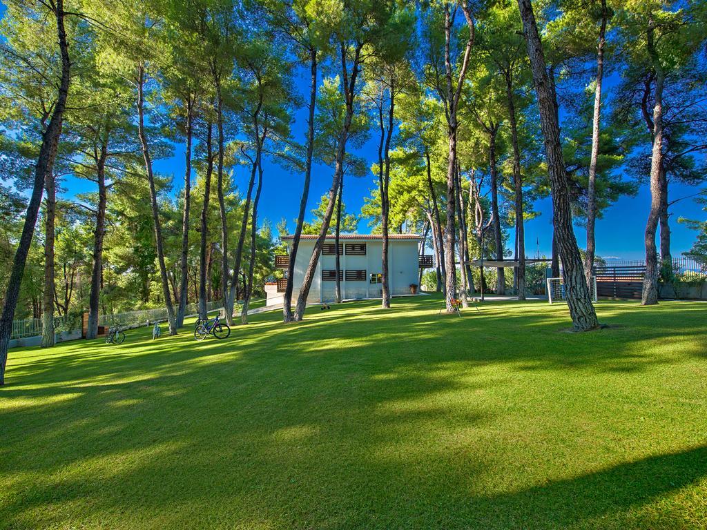The White Villa At Sani Sani  Buitenkant foto